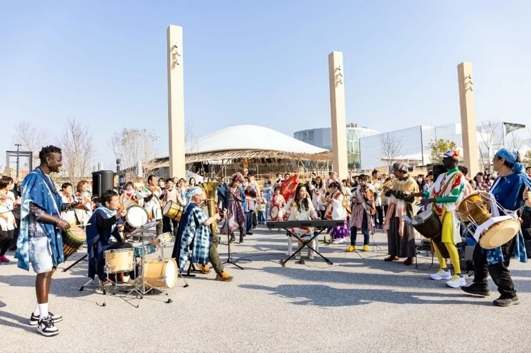 【2025年4月13日】大阪・関西万博開幕初日　「シグネチャーパビリオンオープニングイベント」開催! 第二部は世界を繋ぐKURAGE Band Live