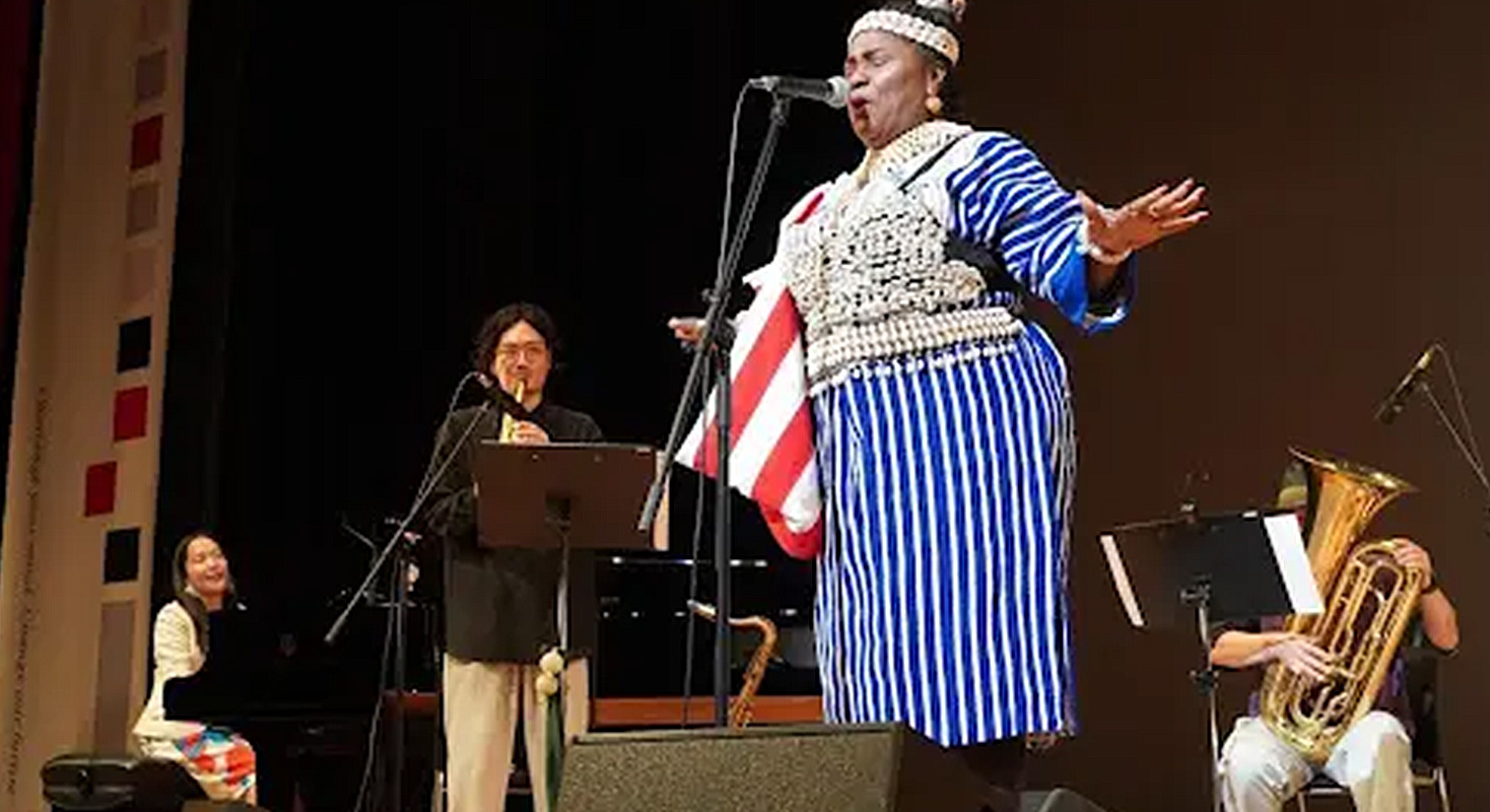 KURAGE Band with Queen Juli Endee